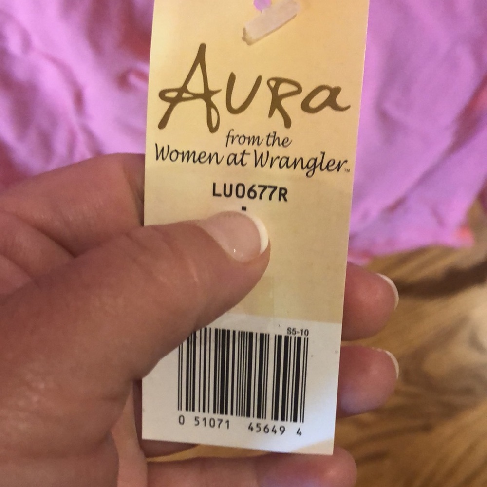 Vintage Aura by Wrangler Long Sleeve Pink Tee - Picture 5 of 6